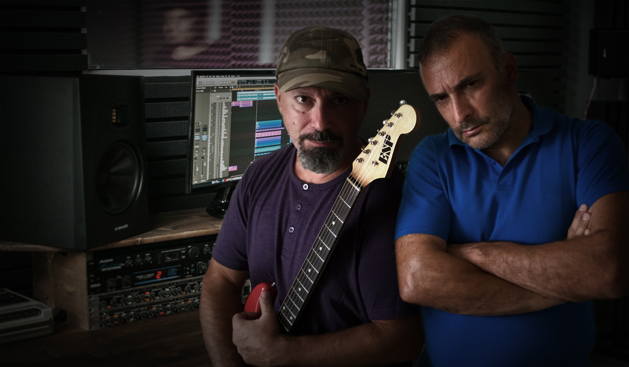 Simone Riva, noto come “Turista Spazzino”, presenta la sua nuova canzone “E invece no…” come una chiara demarcazione tra il bene e il male