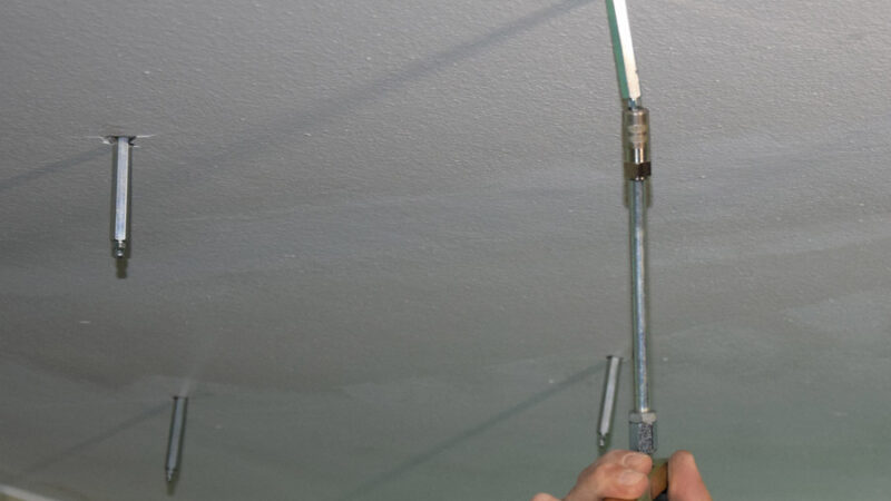 Risanamento infiltrazione autorimessa: iniezione di schiume poliuretaniche