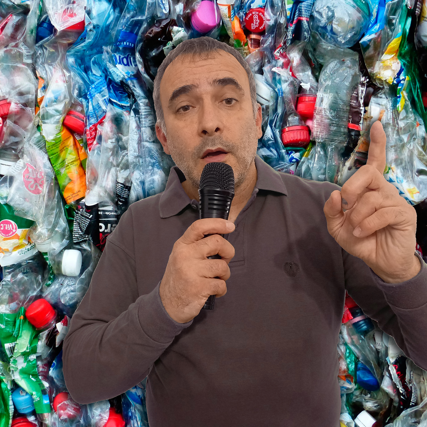 “L’isola che c’è”, una canzone per denunciare con la musica il problema della plastica in mare